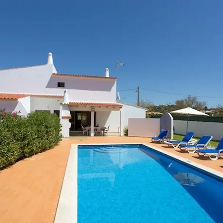 Casa Silver, Gale - Sleeps 9 Close To Amenities And Beach! *