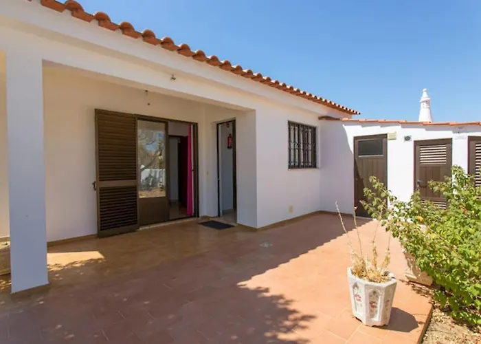 Villa Casa Silver, Gale - Sleeps 9 Close To Amenities And Beach!