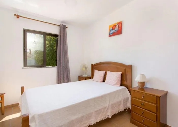 Casa Silver, Gale - Sleeps 9 Close To Amenities And Beach! Villa *