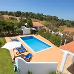 Casa Silver, Gale - Sleeps 9 Close To Amenities And Beach! Вилла *