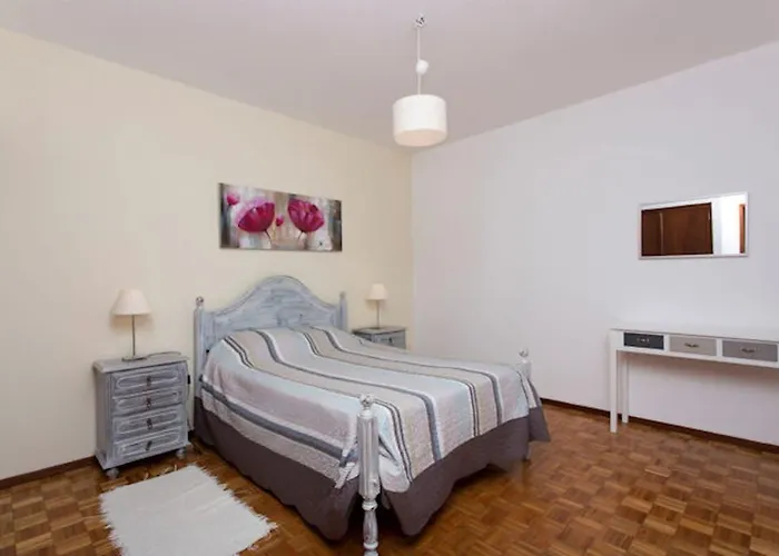 Casa Silver, Gale - Sleeps 9 Close To Amenities And Beach! Guia (Faro)