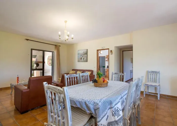 Casa Silver, Gale - Sleeps 9 Close To Amenities And Beach! Villa Guia (Faro)
