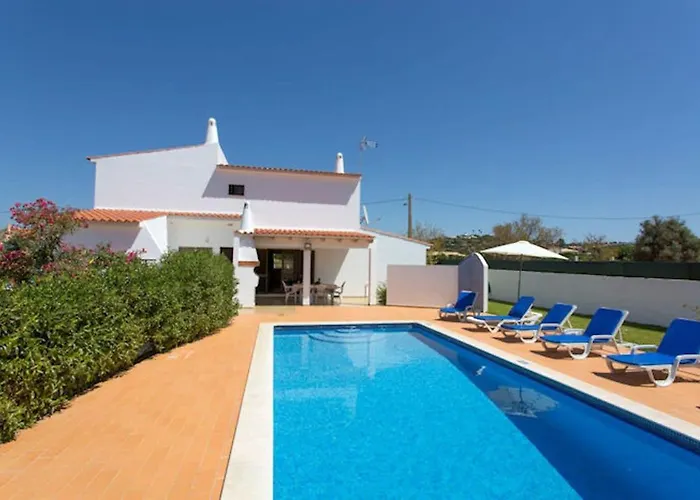 Casa Silver, Gale - Sleeps 9 Close To Amenities And Beach! *