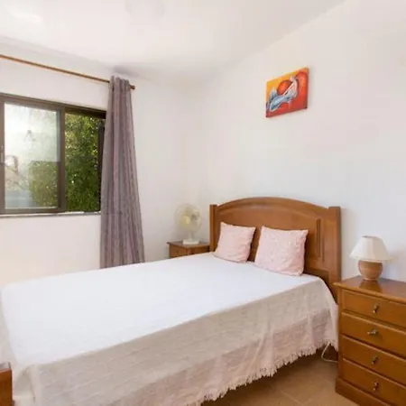Casa Silver, Gale - Sleeps 9 Close To Amenities And Beach! Villa *